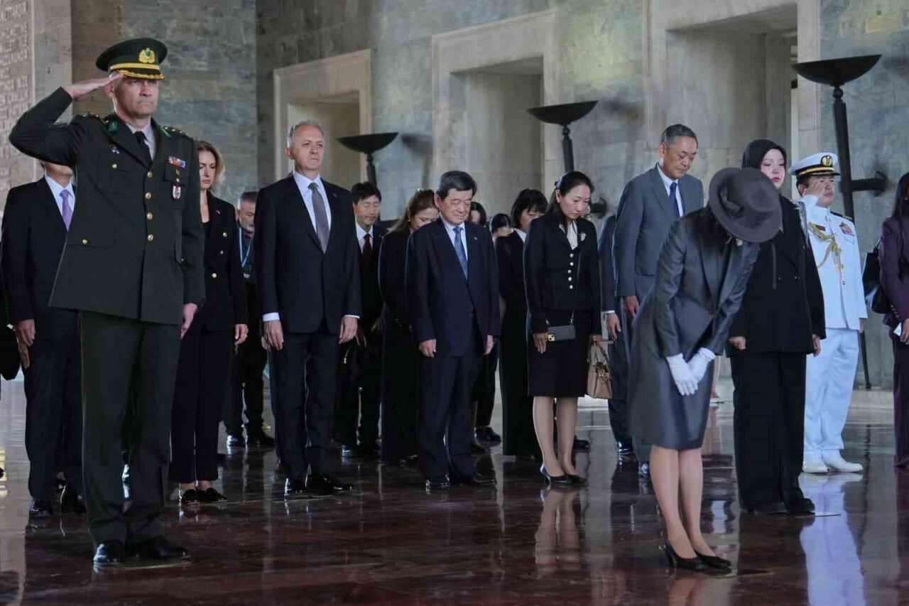 Japonya Altes Prensesi Akiko Mikasa, Ankara ziyareti çerçevesinde Anıtkabir’de Atatürk’ün