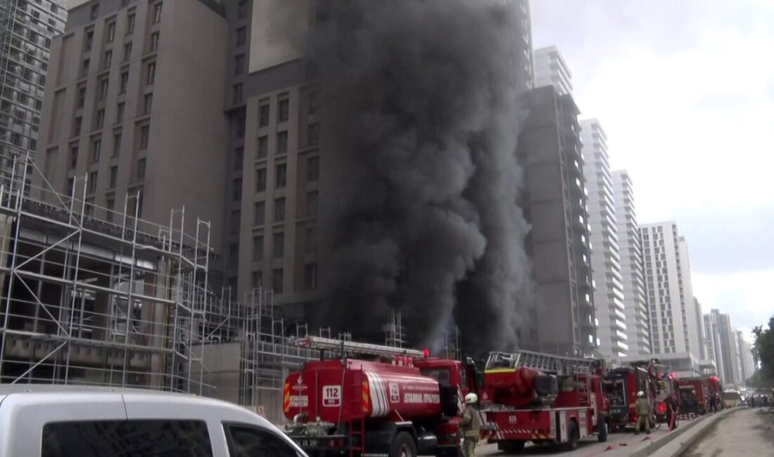 Kadıköy bulunan bir site inşaatında henüz belirlenemeyen nedenle yangın çıktı.