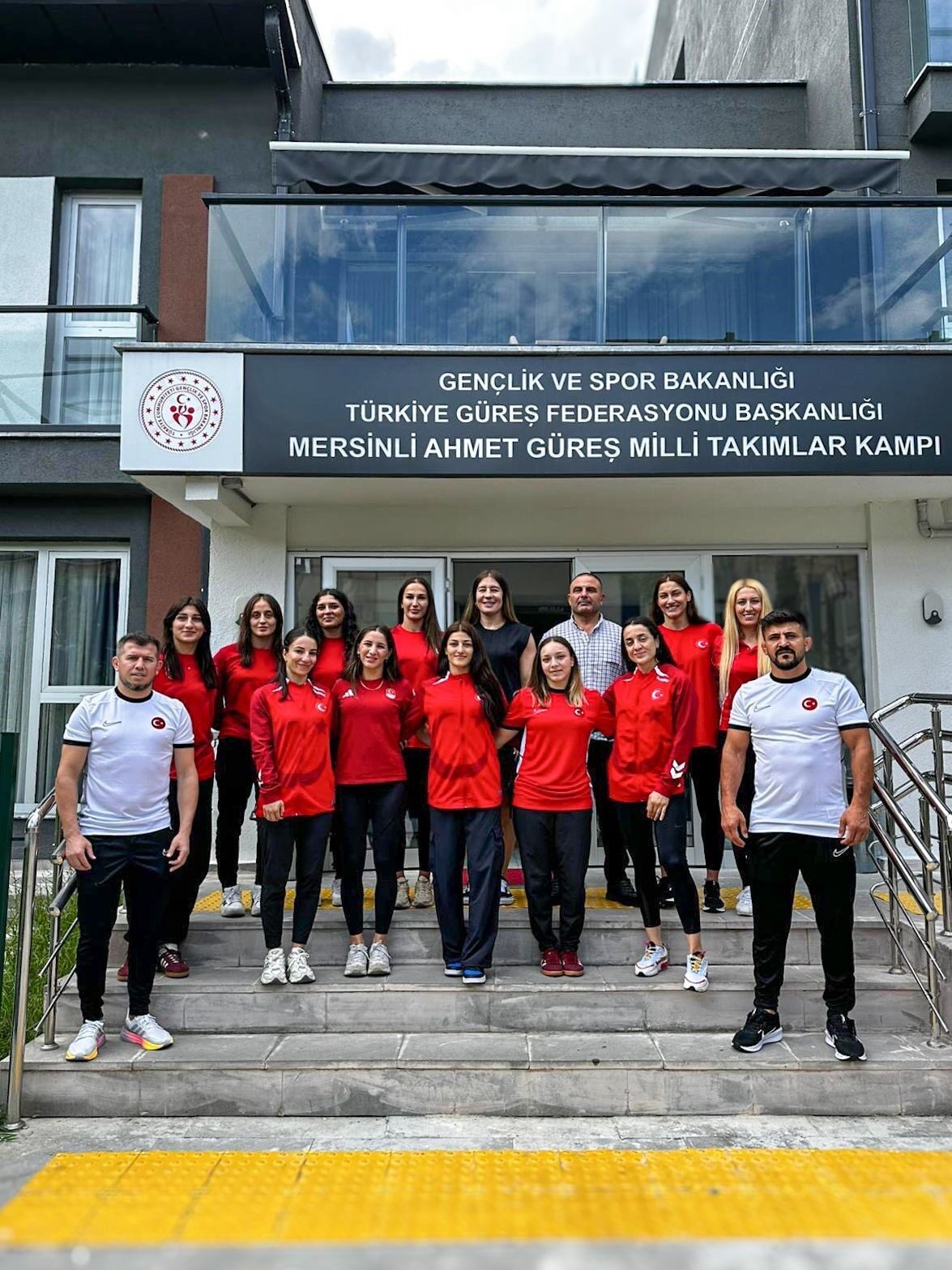 Büyükler Dünya Şampiyonası’nda mücadele edecek Kadın Güreş Milli Takımı, Hırvatistan’ın