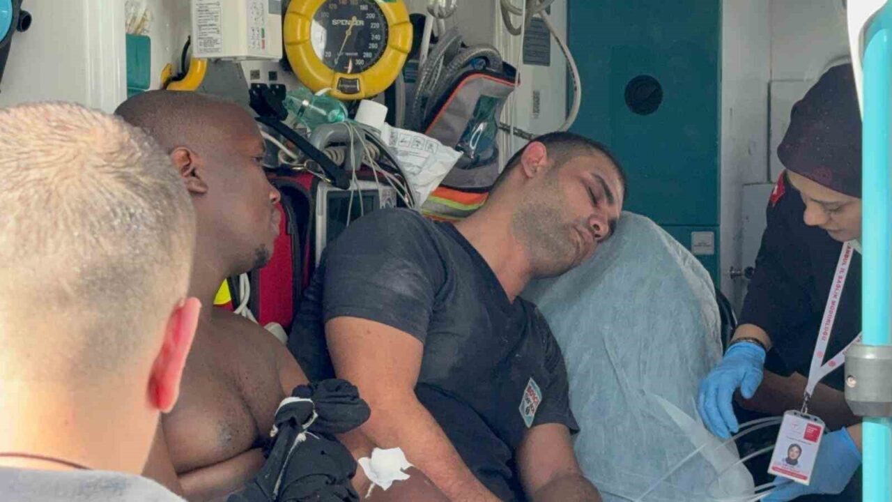 Kağıthane’de 4 katlı oto bakım tamir servisinde henüz bilinmeyen bir