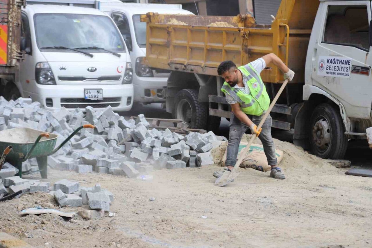 Kağıthane Belediyesi, vatandaşların güvenli ve konforlu ulaşım sağlaması için ilçe