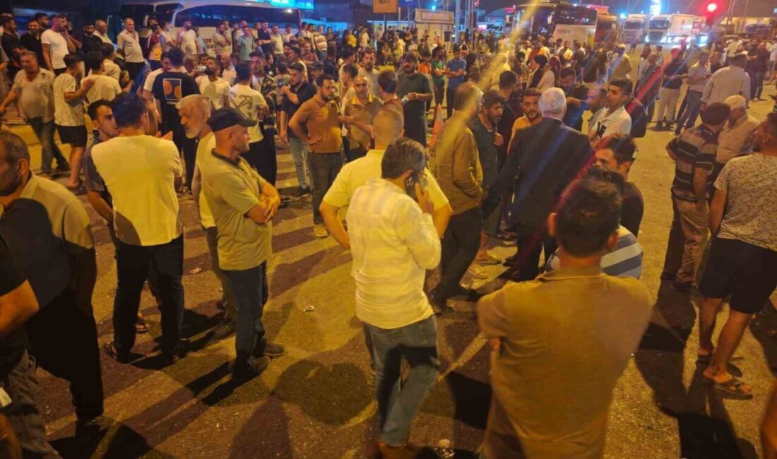 Kahramanmaraş’ta tırın çarptığı 17 yaşındaki çocuk hayatını kaybetti. Vatandaşlar, yolu