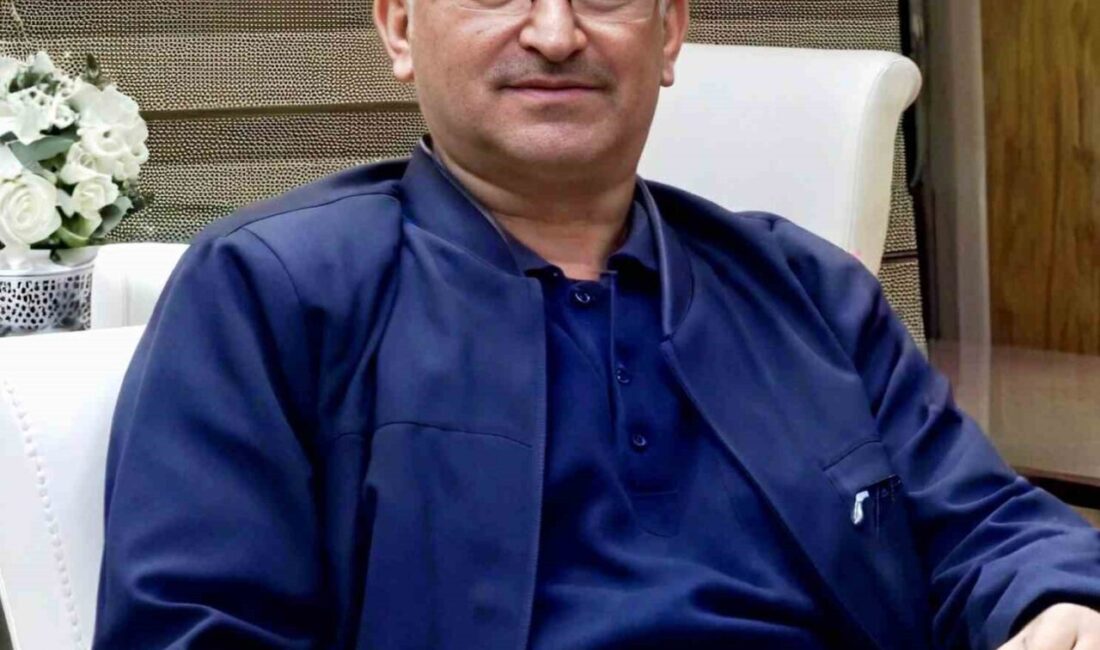 Aksaray’da sürücünün direksiyon hakimiyetini kaybettiği kamyonet şarampole devrilirken, ağır yaralanan