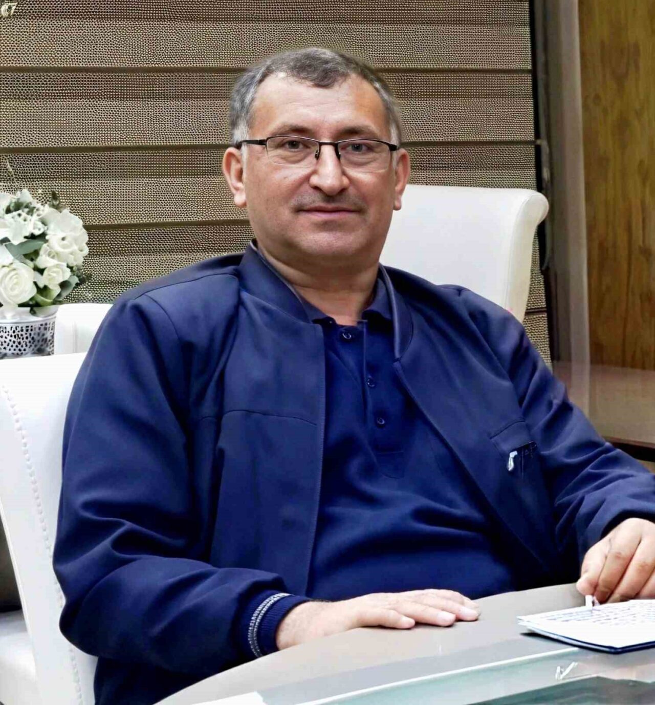 Aksaray’da sürücünün direksiyon hakimiyetini kaybettiği kamyonet şarampole devrilirken, ağır yaralanan