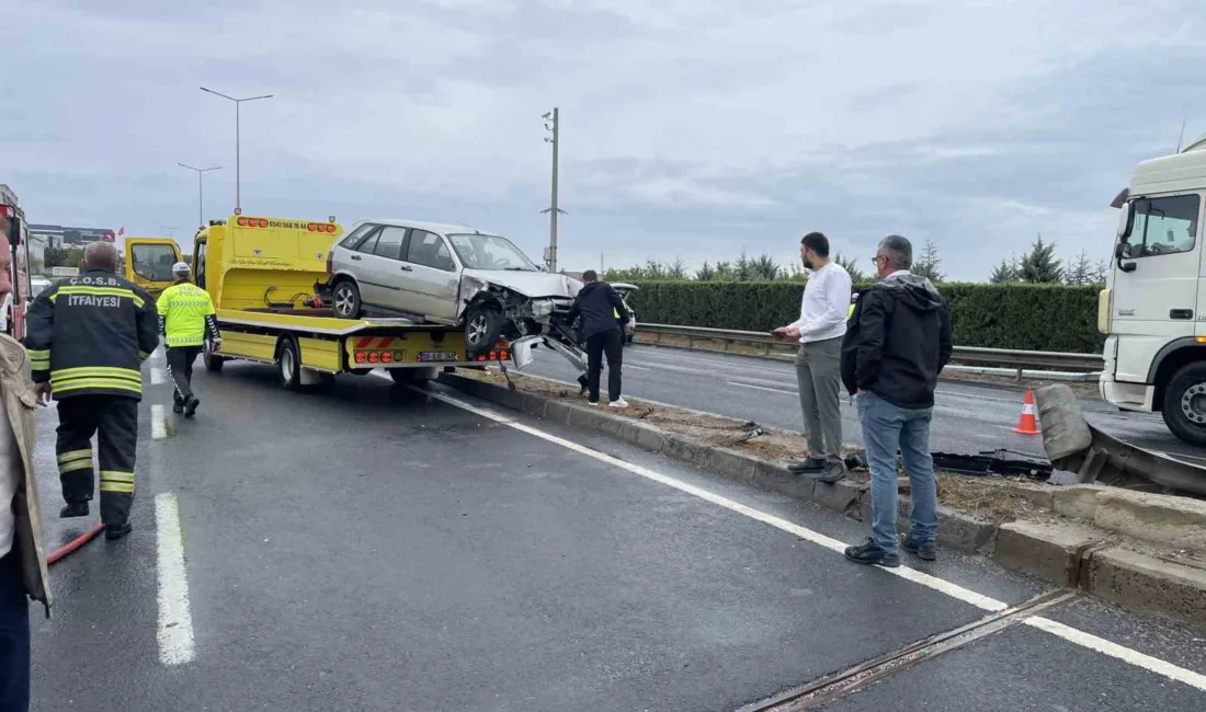 Çerkezköy-Kapaklı kara yolunda kamyona çarpıktan sonra kontrolden çıkan bir otomobil