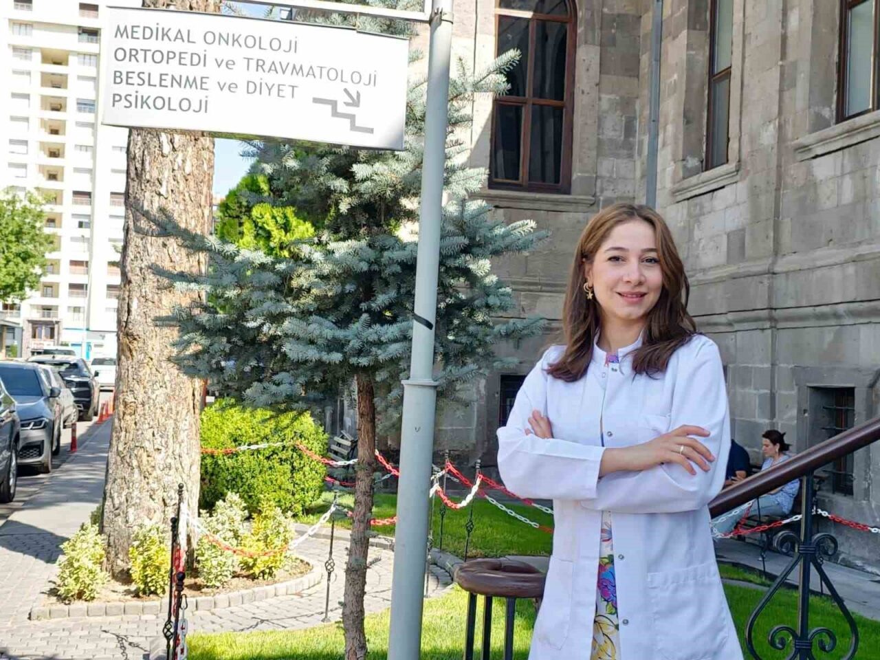 Kanser hastalarının beslenmesiyle ilgili öneriler sunan Diyetisyen Burcu Özger, “Tedavi