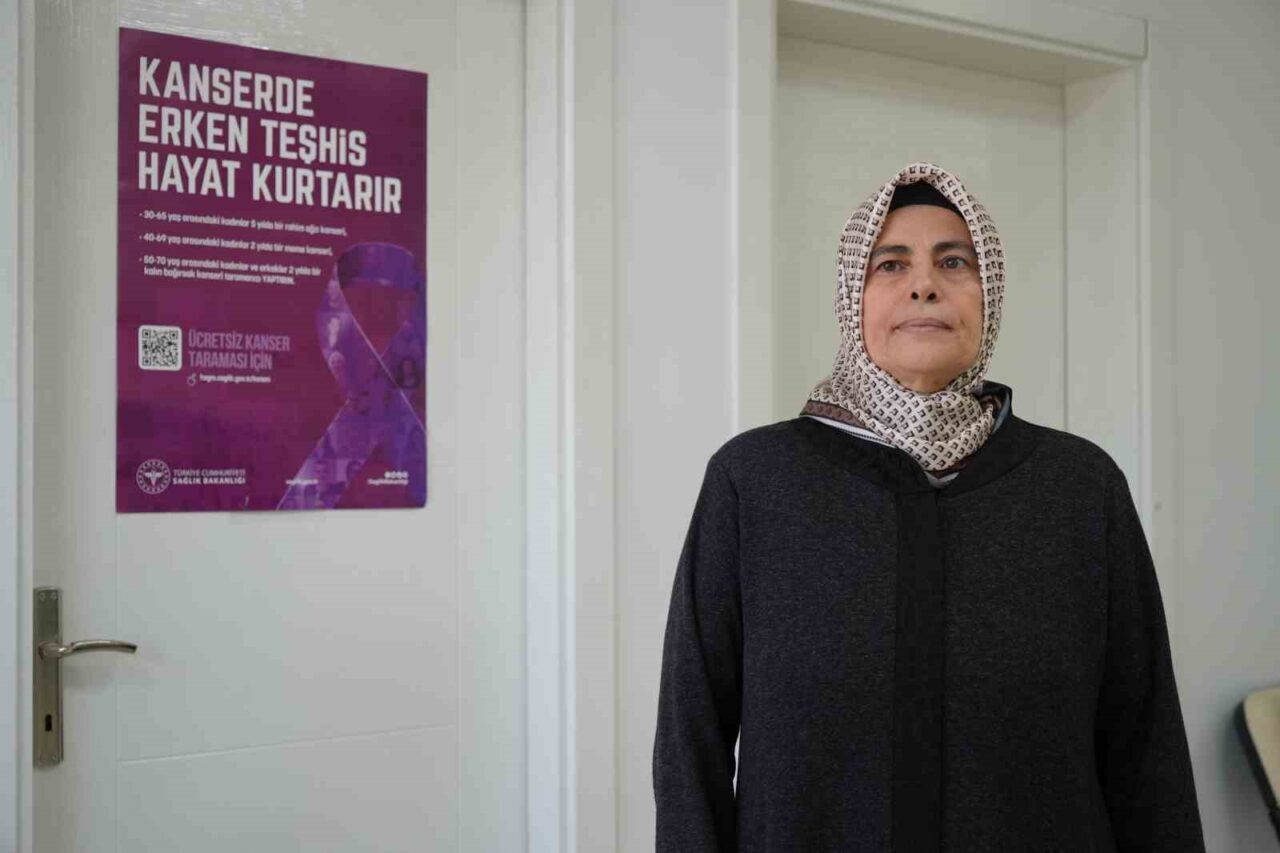 Gaziantep’te meme kanseri olan kız kardeşinin hastaneden sonucunu aldıktan sonra