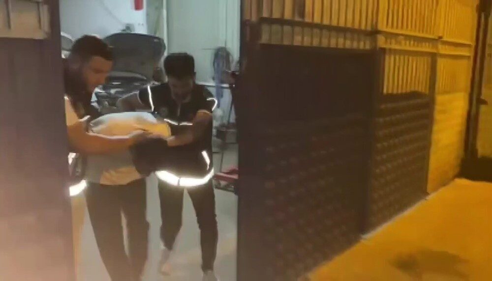 Adana’da bir kaportacıda 619 gram kokain ve 1 kilo 580