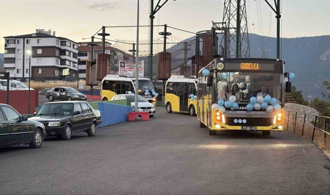 Karabük Belediyesi tarafından düzenlenen ikinci toplu sünnet şöleni, geniş katılımla