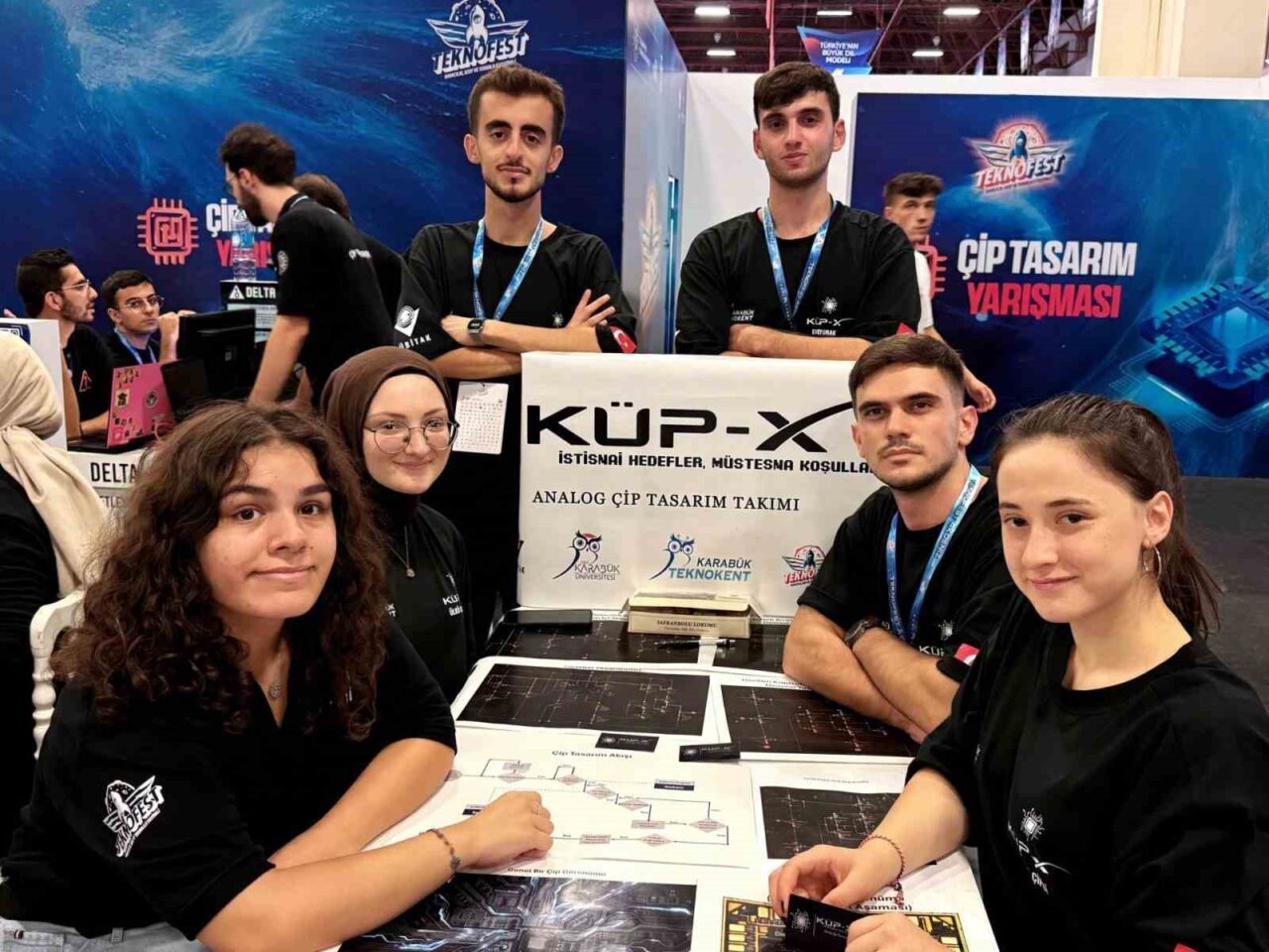 Karabük Üniversitesi (KBÜ) öğrencilerinden oluşan KÜP-X Takımı, TEKNOFEST 2025 kapsamında