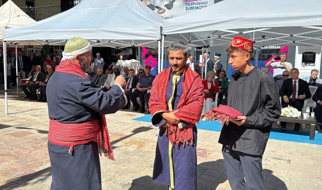 Karabük’te Ahilik Haftası dolayısıyla kutlama programı gerçekleştirildi. Kemal Güneş Caddesi’nde