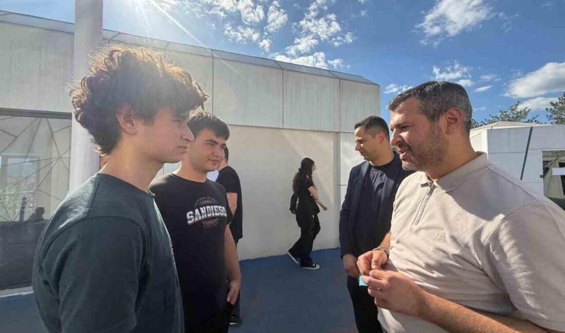 Karabük Belediyesi’nin ev sahipliğinde, TÜBİTAK iş birliğiyle düzenlenen “Karabük Bilim