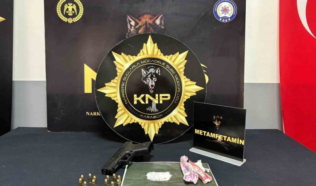 Karabük’te polis ekiplerince düzenlenen operasyonda metamfetamin, ruhsatsız tabanca ve fişek