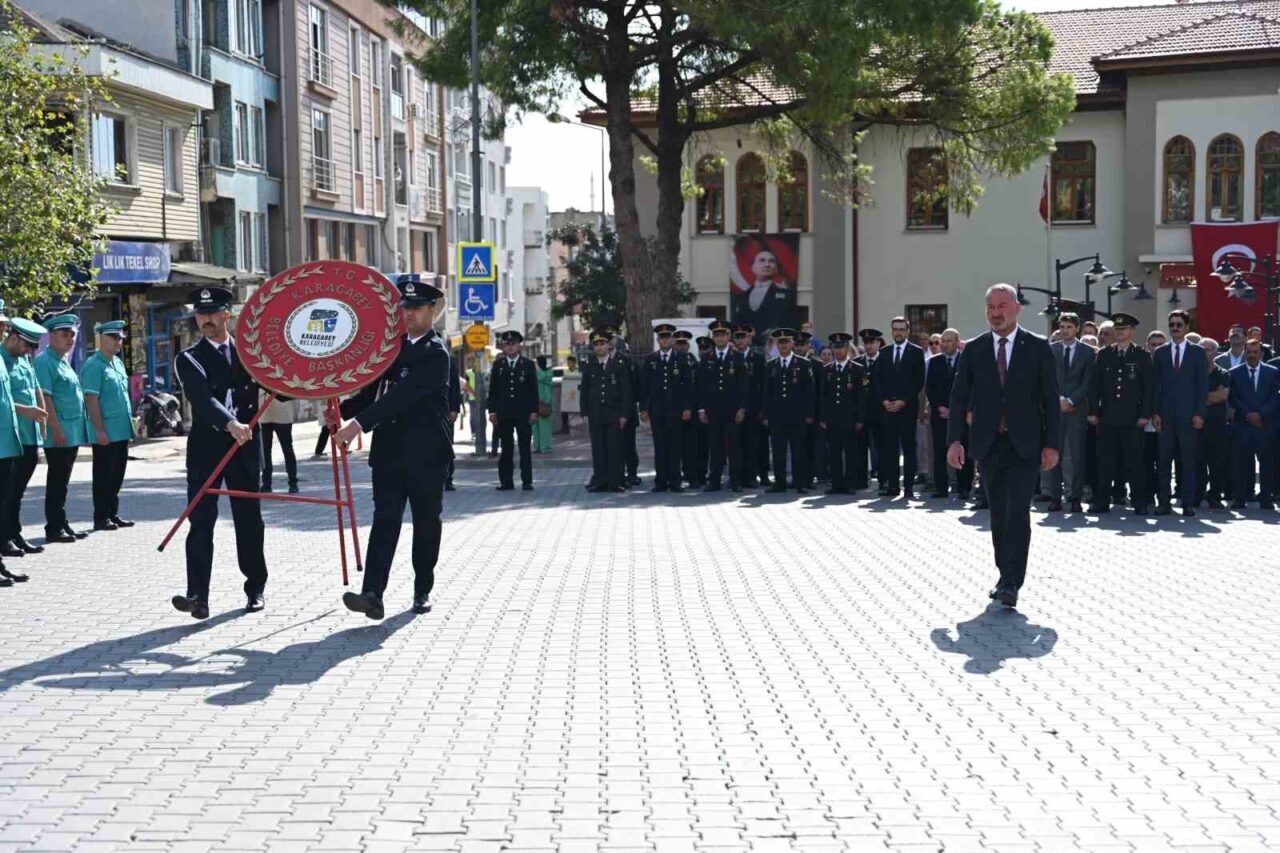 Karacabey Belediyesi’nin hazırladığı 103. yıl kurtuluş programı, hem geçmişe vefa