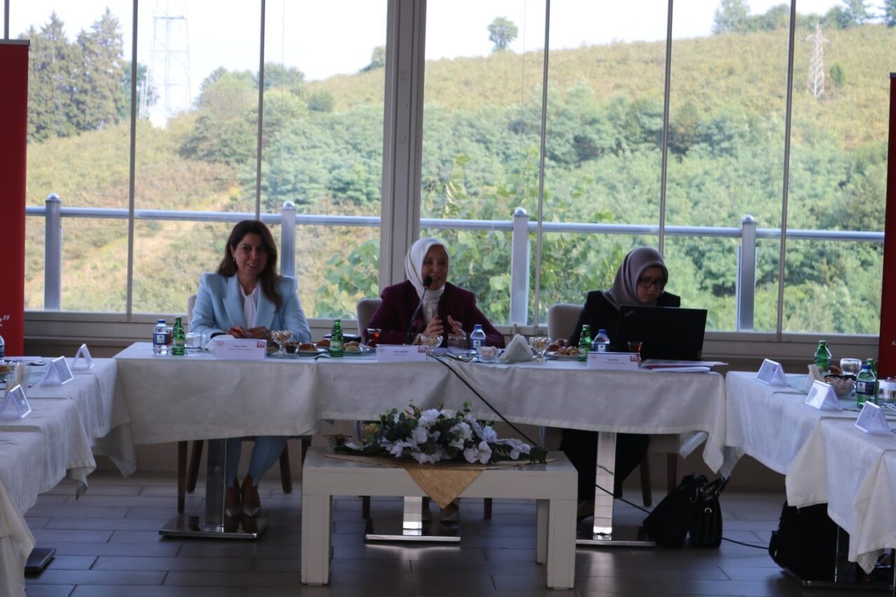 Karadeniz Bölgesi Kadın Hizmetleri Bölgesel İstişare Toplantısı Trabzon’da gerçekleştirildi. Aile