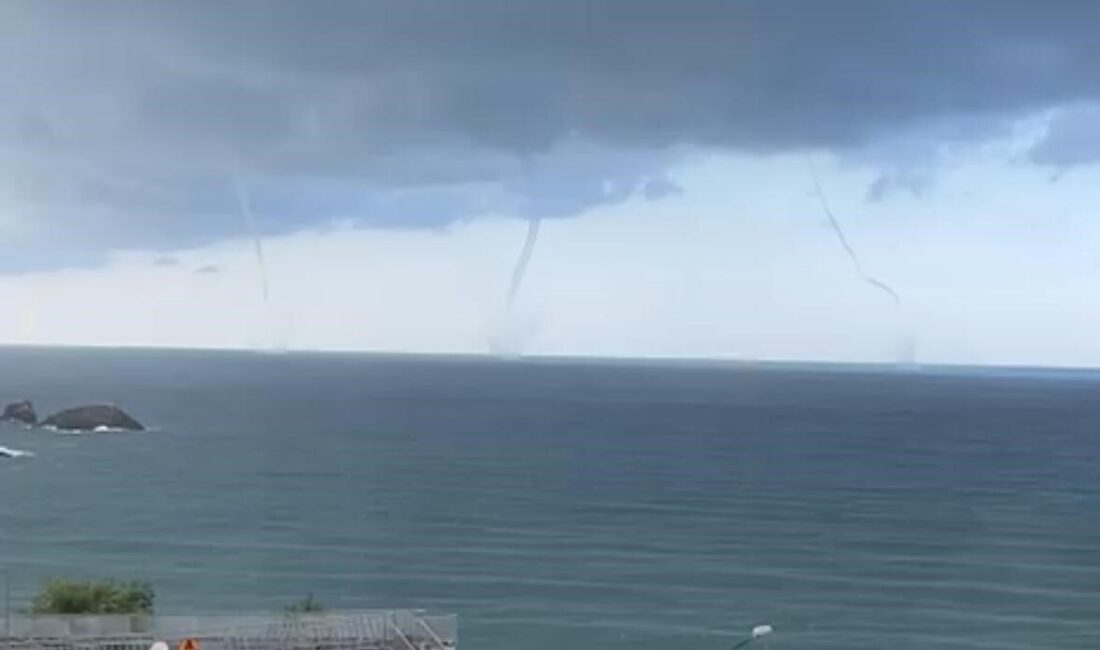 Trabzon’un Ortahisar Mahallesi’nde öğleden sonra açıklarda üç ayrı hortum görüldü.