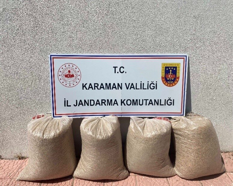 Karaman’da jandarmanın yaptığı uygulamalarda çeşitli suçlardan aranan 8 kişi tutuklanırken,