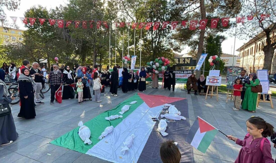 Karaman’da, İsrail’in Gazze’ye yönelik yaptığı saldırılar protesto edildi. Mutlu Yüzler