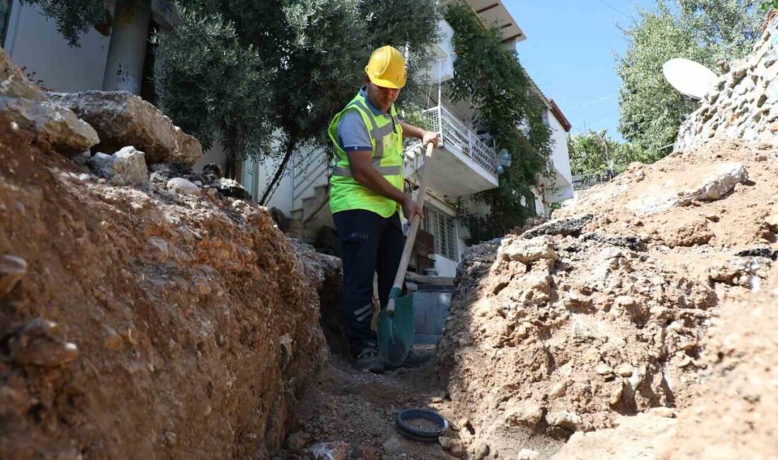 Muğla’nın Menteşe ilçesine bağlı Karamehmet Mahallesi’nde yıllardır süregelen altyapı sorunu