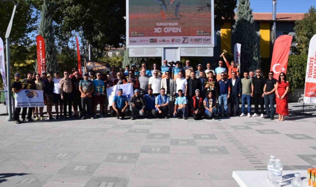 Konya’nın Karapınar ilçesinde 15-21 Eylül tarihleri arasında düzenlenen Yamaç Paraşütü