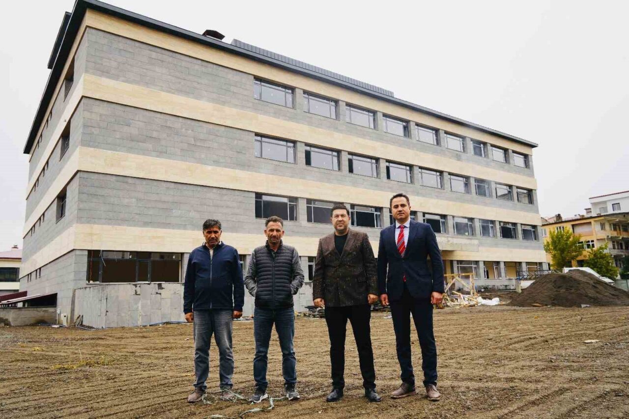 Kars Ticaret ve Sanayi Odası Yönetim Kurulu Başkanı Kadir Bozan,