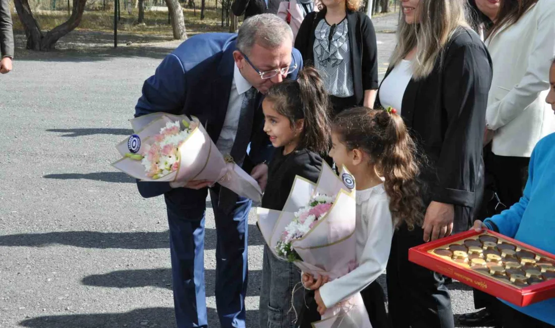Kars’ta bir ilkokulda hazırlanan ana sınıfının açılışı yapıldı. Kars Valisi