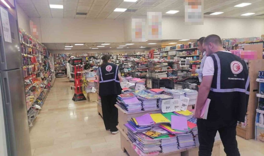 Kars’ta okulların açılmasına kısa süre kala kırtasiyeler denetleniyor. Fahiş fiyatla