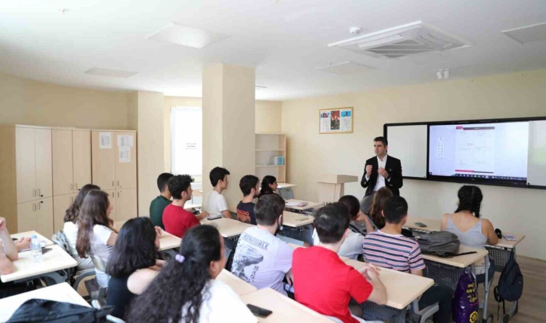 Kartal Akademisi’ne bağlı olarak hizmet veren Mustafa Necati Destek Eğitim