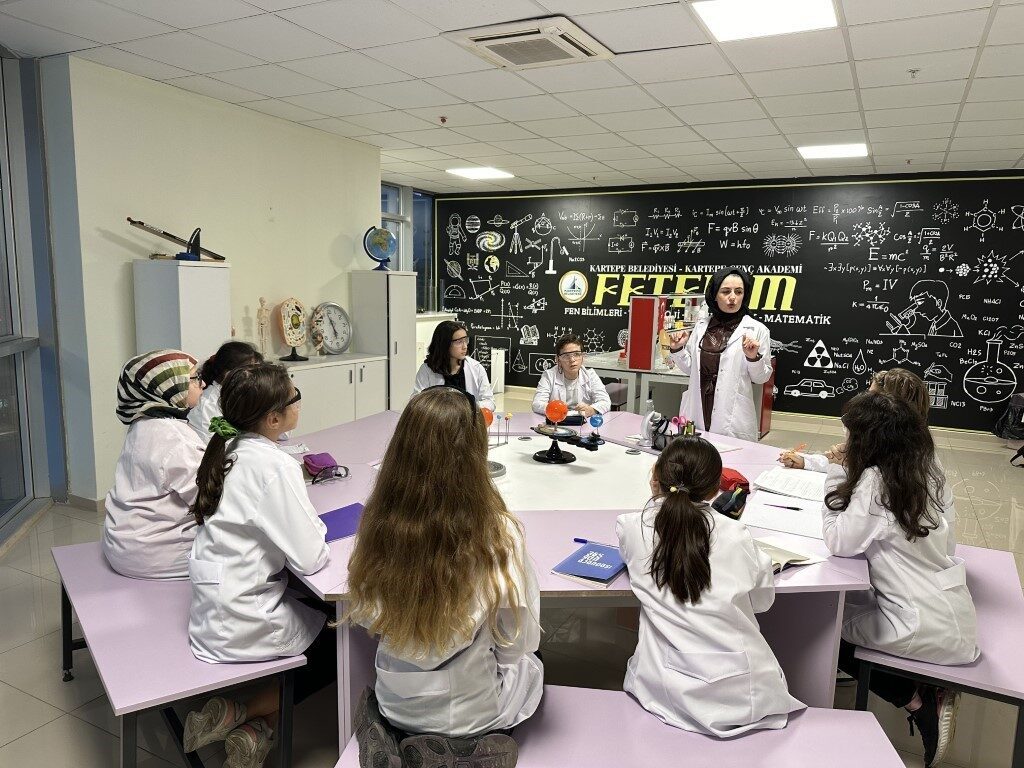 Kartepe Belediyesi Genç Akademi’de, 2025-2026 eğitim öğretim yılı için yeni