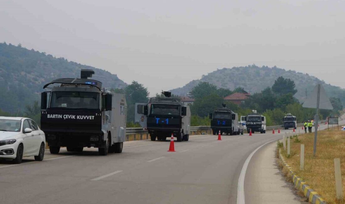 Kastamonu’nun Araç ilçesinde çıkan orman yangınlarının üçüncü gününde, yangınların sıçrama