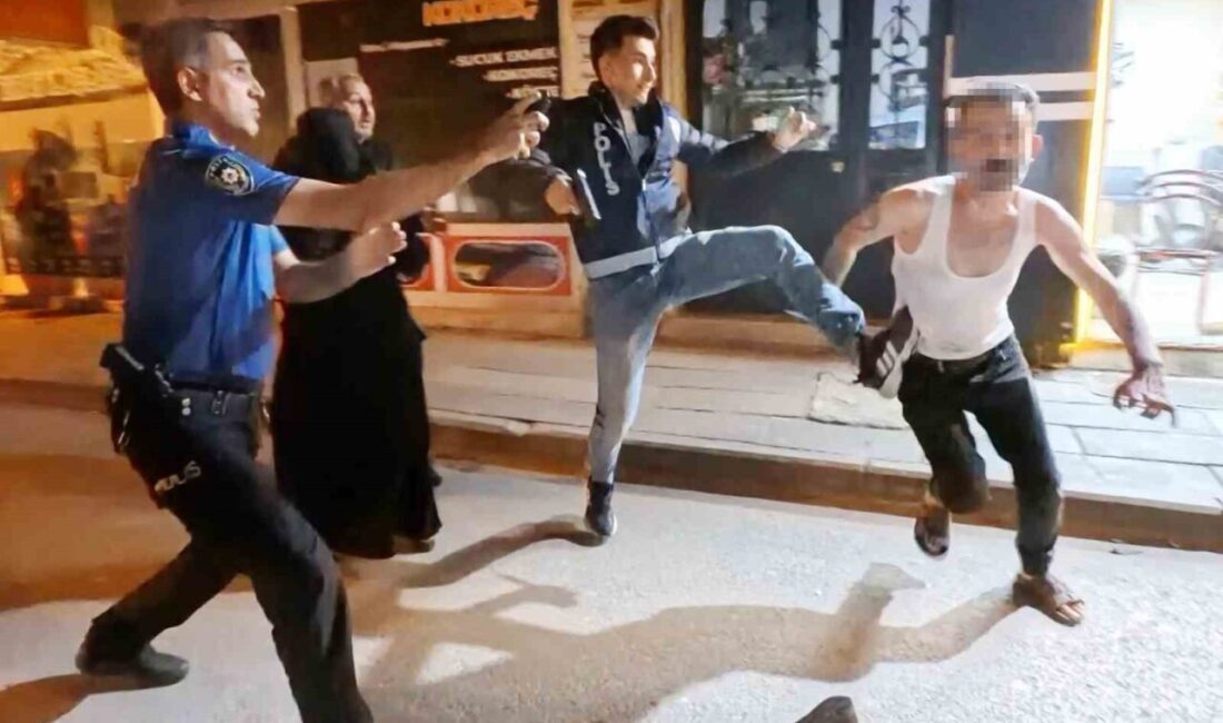 Aksaray’da iki grup arasında çıkan tartışma kavgaya dönüşürken, baba ve