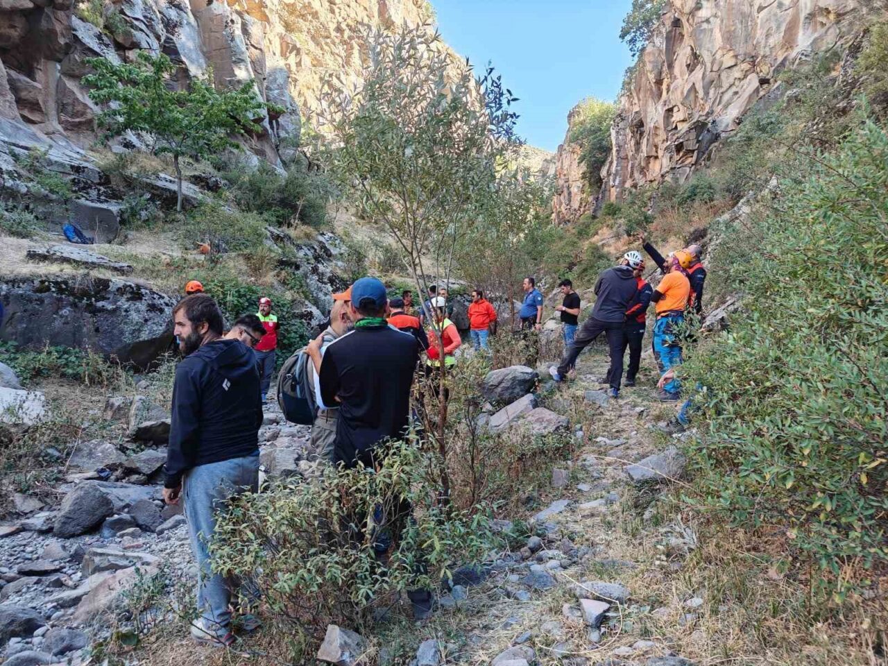 Kayseri’de tırmanış yaparken kayalıklardan düşen dağcı hayatını kaybetti. Edinilen bilgiye