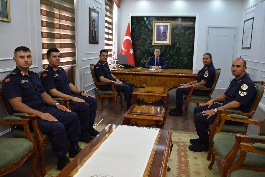 Manisa’nın Salihli ilçe Kaymakamı Ali Güldoğan, Jandarma ve Sahil Güvenlik