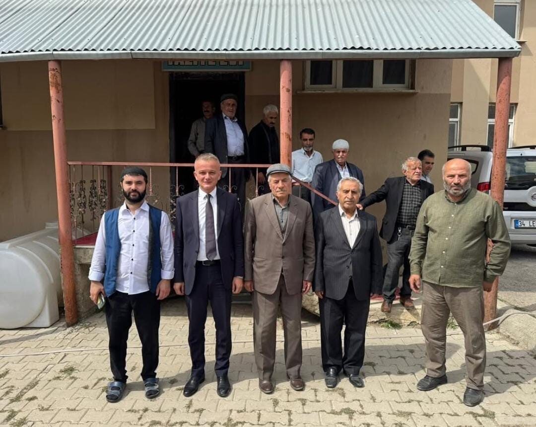 Kaymakam Minuz, köylerde vatandaşların taleplerini yerinde dinleyerek çözüm için adım