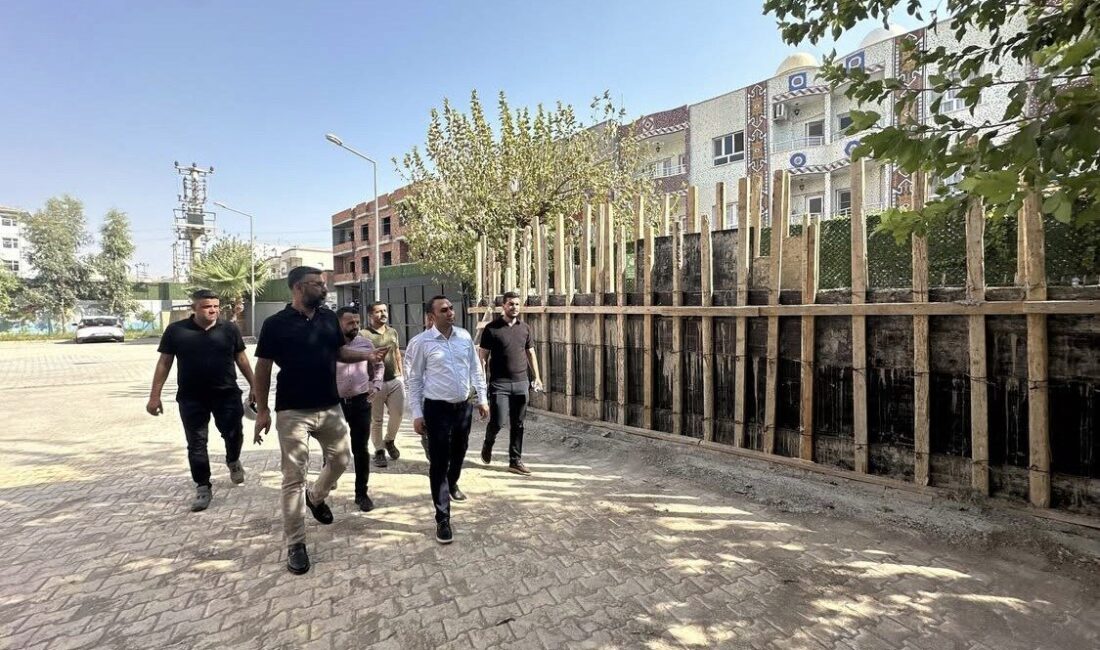 Şırnak’ın Silopi İlçe Kaymakamı Çağlar Partal, ilçedeki çalışmaları inceledi. Silopi