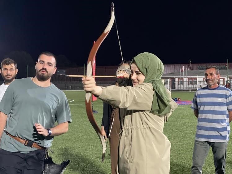 Bilecik’in Gölpazarı ilçe Kaymakamı Feyza Nur Kılıç yaz spor okulları