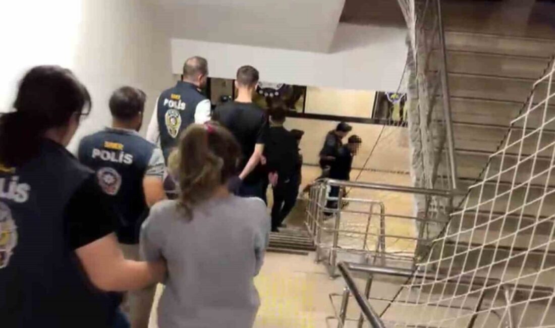 Kayseri’de polis ekipleri tarafından yapılan çalışmalarda banka hesaplarının çevrimiçi yasadışı