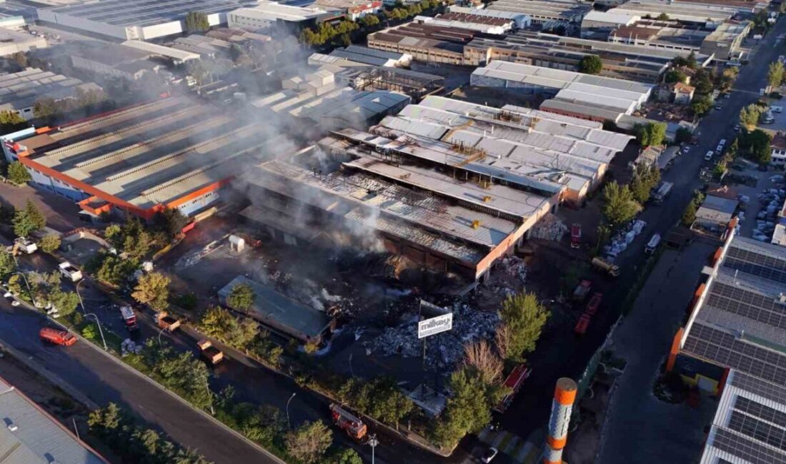 Kayseri’de çıkan fabrika yangınına 94 araç ve 12 iş makinesi