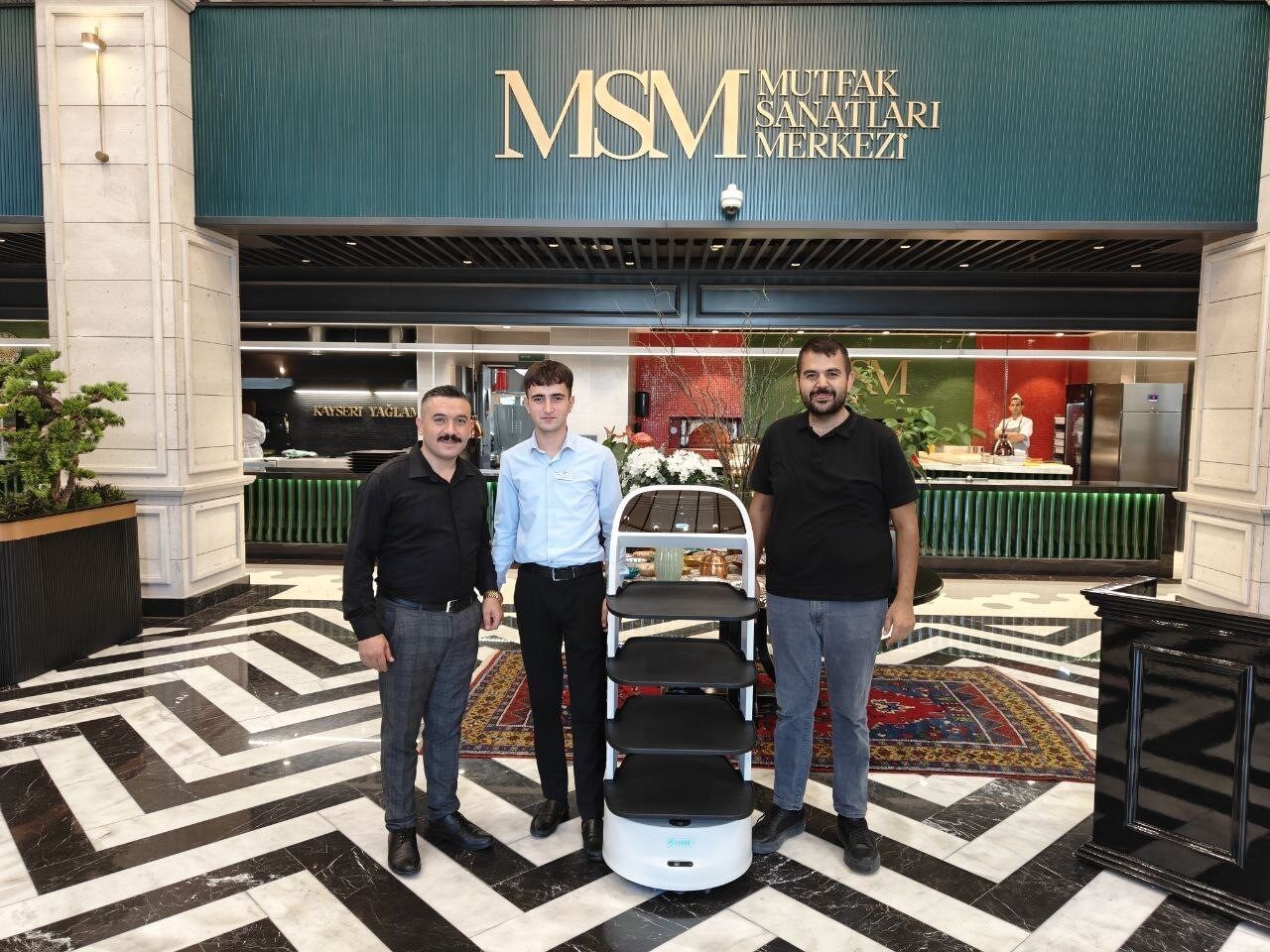 Kayseri Büyükşehir Belediyesi Mutfak Sanatları Merkezi’nde (MSM) hizmete alınan yardımcı