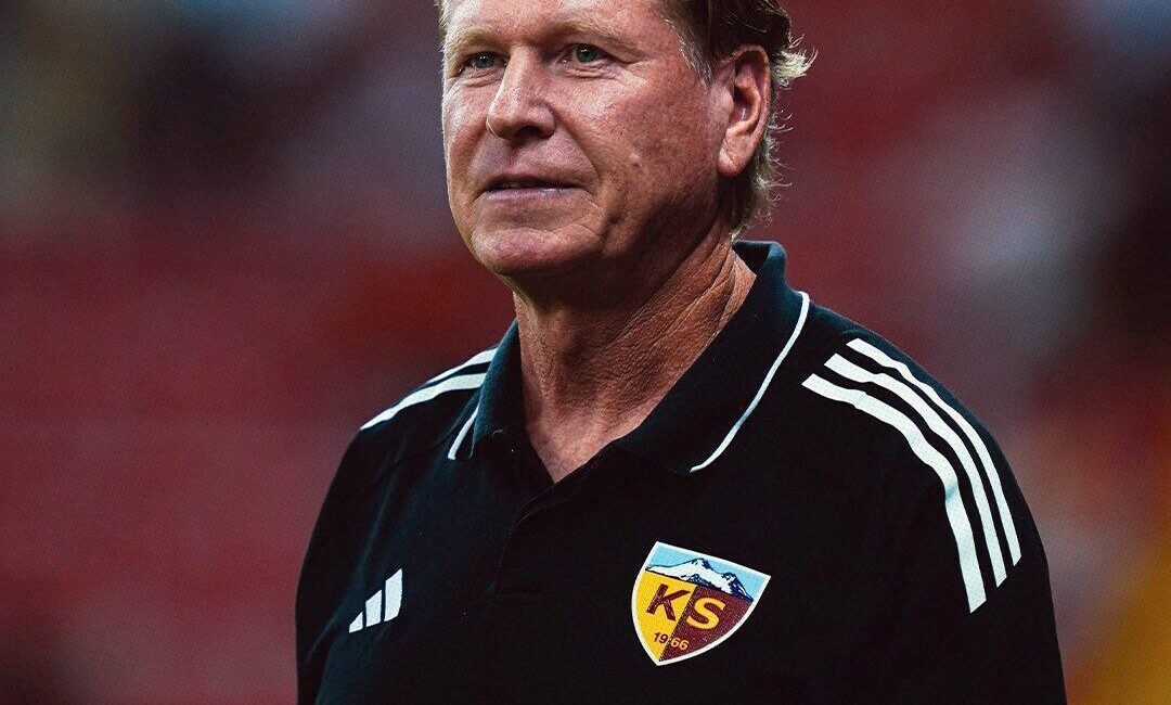 Süper Lig’de mücadele eden Kayserispor, yeni sezon için kadrosuna 13