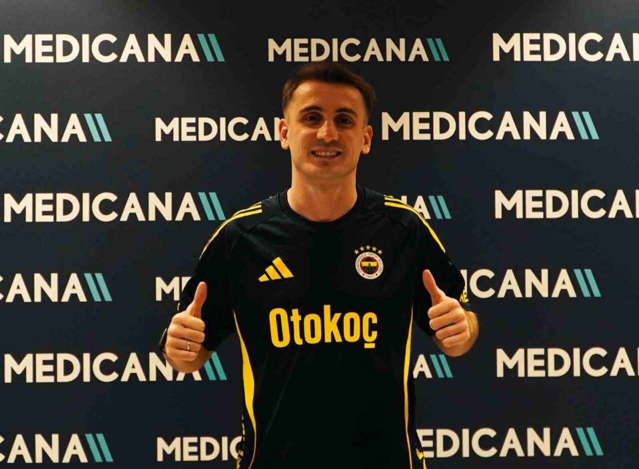 Fenerbahçe ile sözleşme imzalayan Kerem Aktürkoğlu, sağlık kontrolünden geçti. Milli