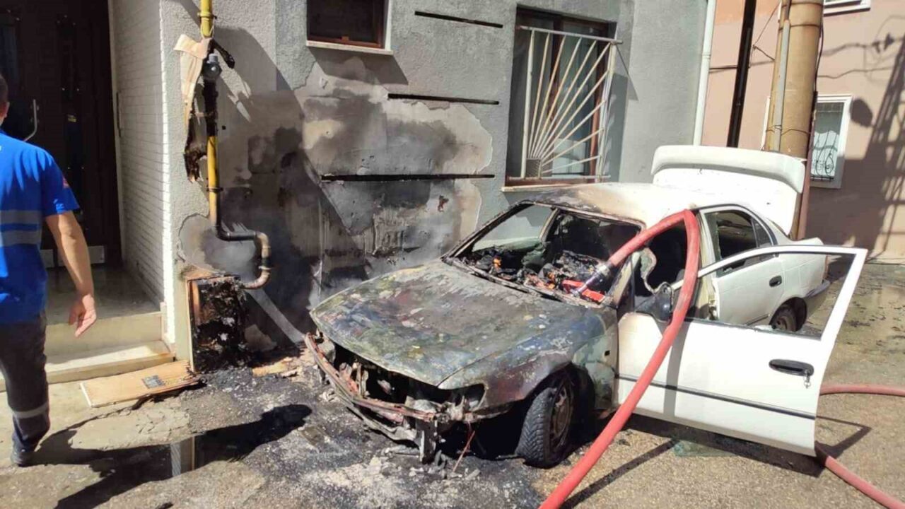 Edirne’nin Keşan ilçesinde, bir apartmanın doğal gaz hattının hemen yanında