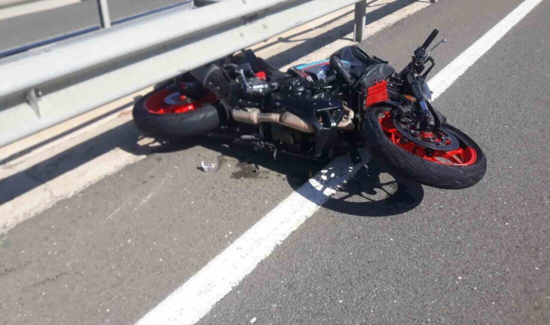 Edirne’nin Keşan ilçesinde meydana gelen trafik kazasında, otomobil ile çarpışan