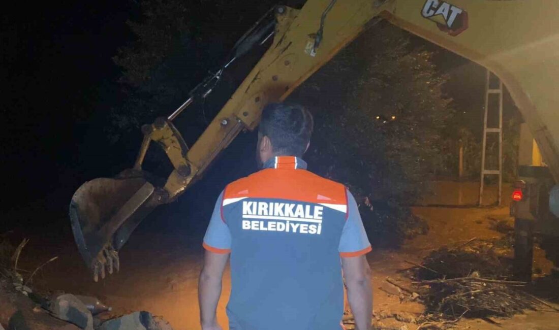 Kırıkkale’de etkili olan şiddetli sağanak yağışın ardından derelerde taşkınlar meydana