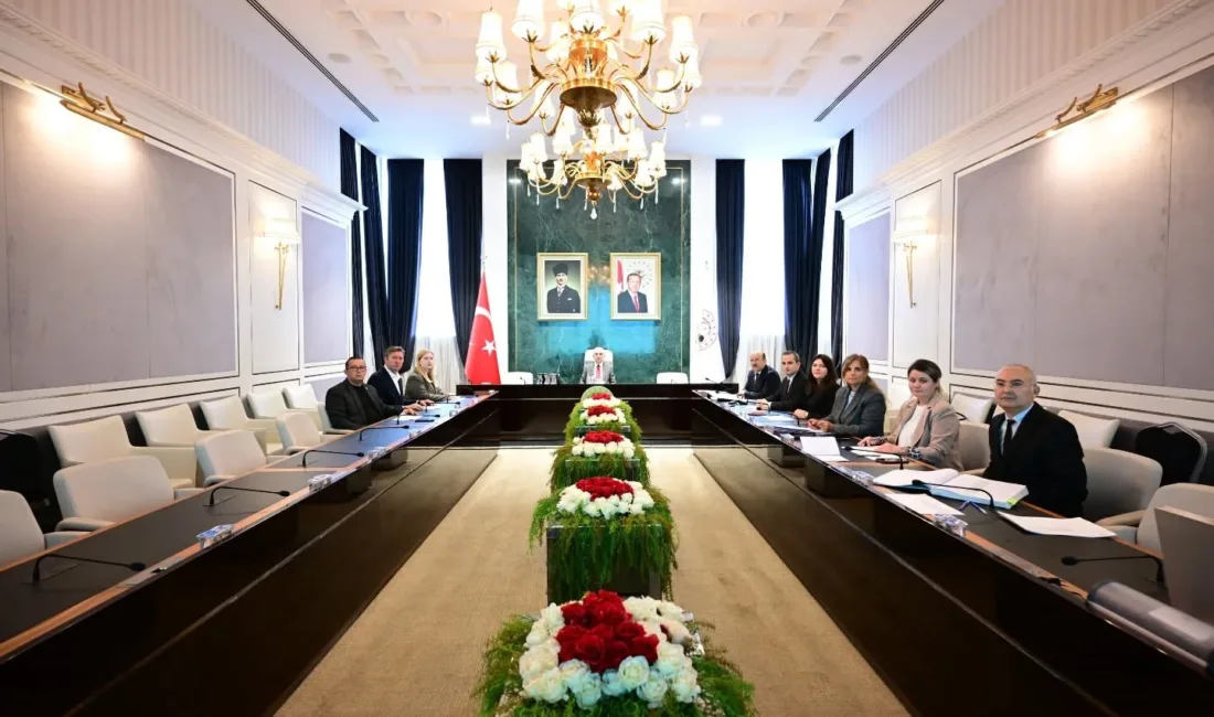 Kırklareli’nde İl Encümeni Toplantısı yapıldı. Vali Uğur Turan başkanlığında gerçekleşen