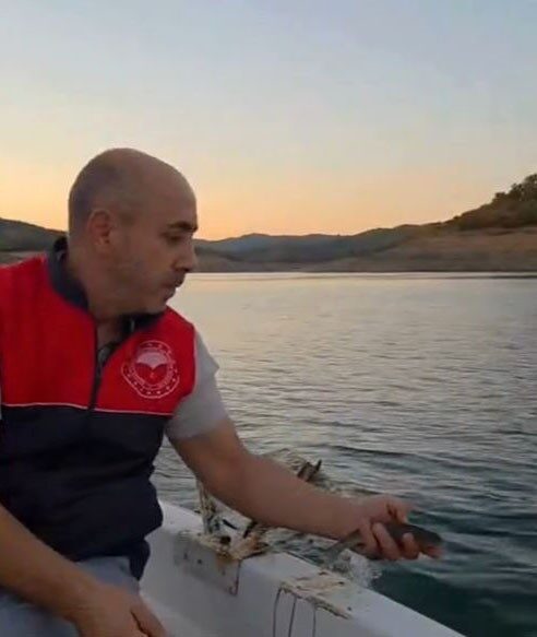 Kırklareli’nde İl Tarım ve Orman Müdürlüğü ekipleri, göletlerde kaçak balık