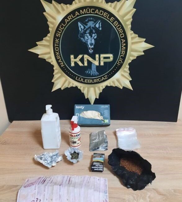 Kırklareli’nde polis ekiplerince düzenlenen uyuşturucu operasyonunda 1 şüpheli gözaltına alındı.