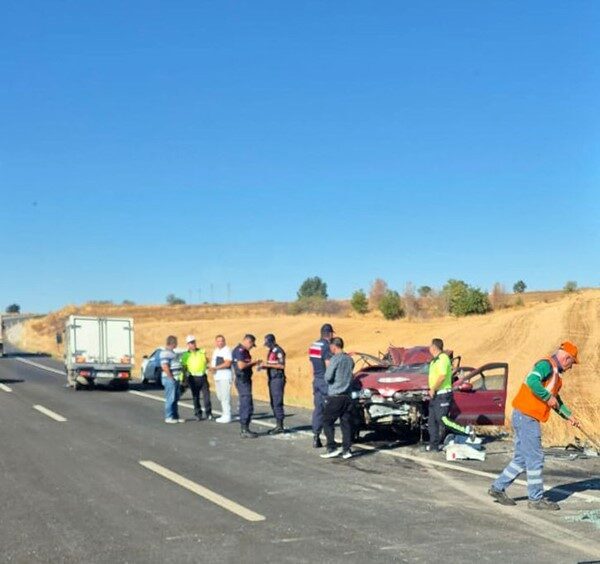 Kırklareli’nde üç aracın karıştığı zincirleme trafik kazasında 4 kişi yaralandı.