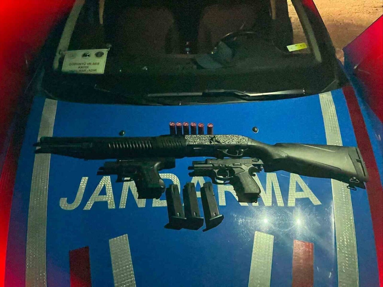 KIRŞEHİR (İHA) – Kırşehir’de düğün eğlencelerinde silahla havaya ateş açan