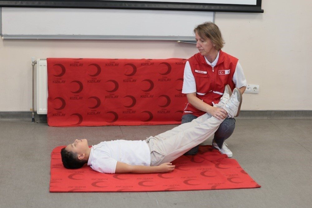 Türk Kızılay yeni eğitim öğretim yılının başlamasıyla birlikte okullarda yaşanabilecek